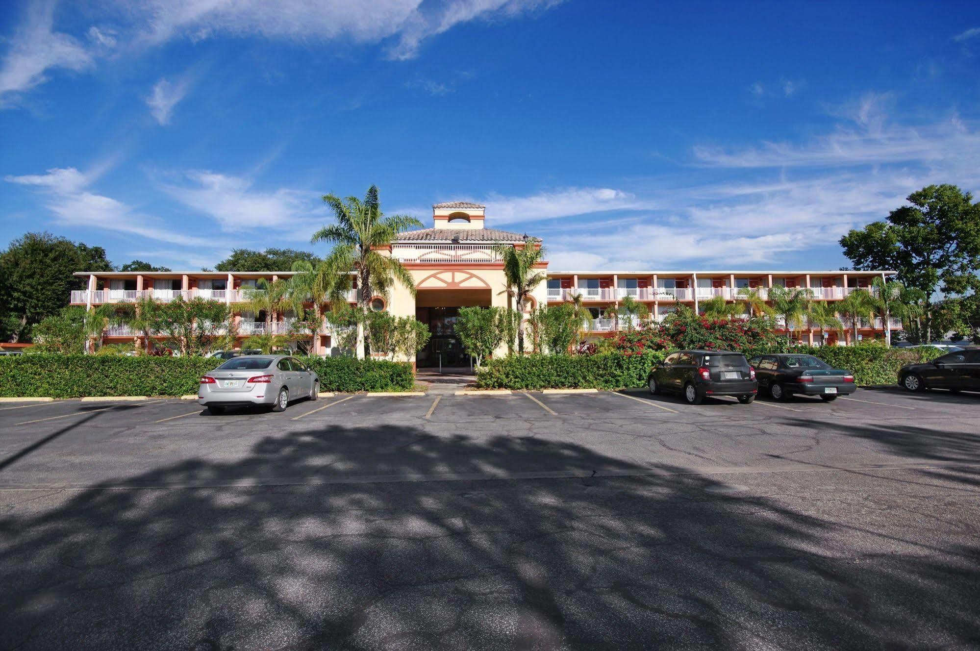 Howard Johnson By Wyndham Tropical Palms Kissimmee Exterior foto